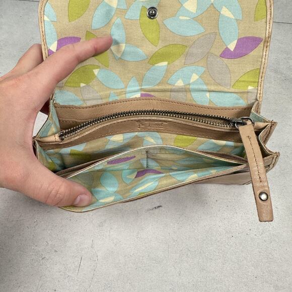 Fossil Wallet Womens Tan Genuine Leather Clutch Organizer Leaf Lining Print - Picture 6 of 9